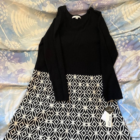 3 Knitted items - Picture 2 of 5